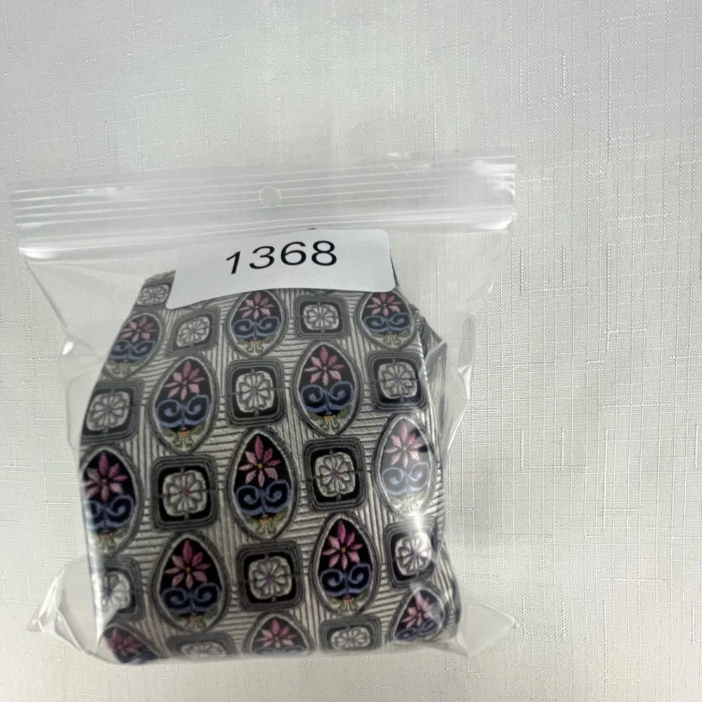 Jos. A. Bank Tie Mens Silver Black Floral Medallion Silk Signature Gold USA‎